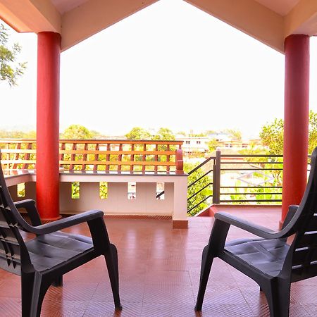 Coorg Girinivas Deluxe Homestay-Wi-Fi Madikeri Exterior photo